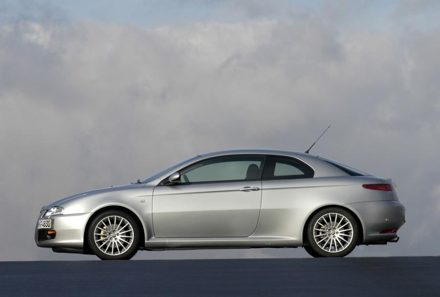  Alfa Romeo GT (937C) 2003 года  (WW) (фото 8 из 53)